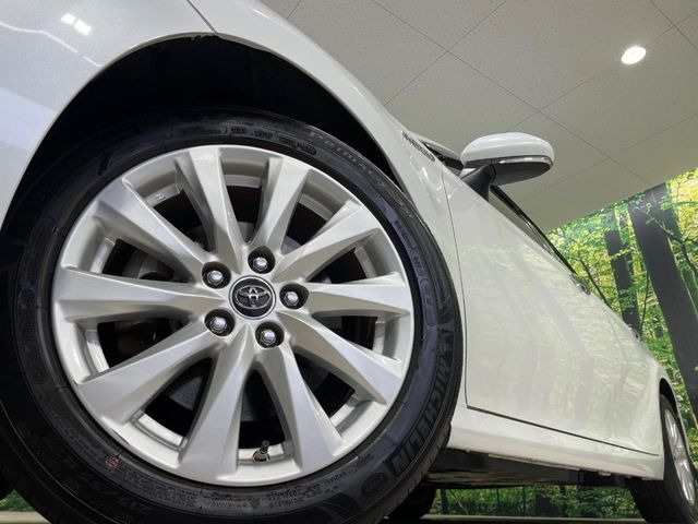 �y����17�C���`�A���~�z�C�[���z�O�ςɃ}�b�`���������A���~�z�C�[���𑕒����Ă���܂��B�e��ЊO�A���~�z�C�[����A�X�^�b�h���X�^�C�����戵�����Ă���܂��B���񂲑��k����������