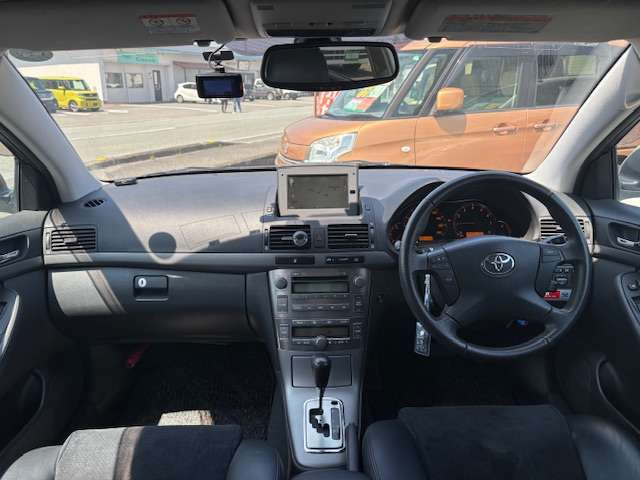 アベンシスワゴン2.4 Li