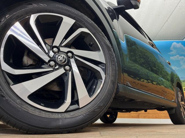 �y����17�C���`�A���~�z�C�[���z�O�ςɃ}�b�`���������A���~�z�C�[���𑕒����Ă���܂��B�e��ЊO�A���~�z�C�[����A�X�^�b�h���X�^�C�����戵�����Ă���܂��B���񂲑��k����������