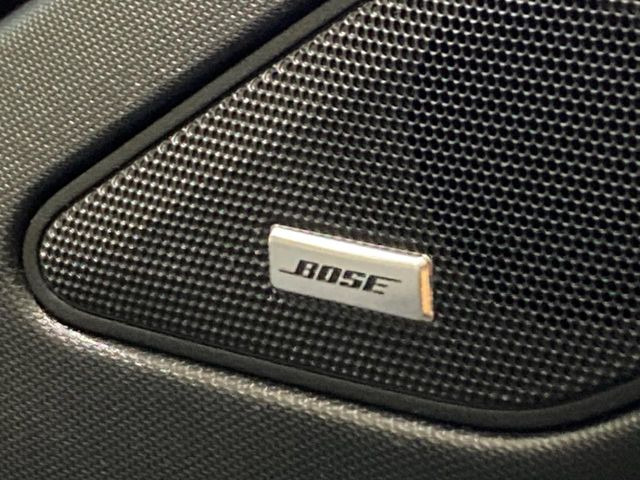 �yBOSE�T�E���h�V�X�e���z���[�J�[�I�v�V�����̍��i�ʃT�E���h�V�X�e���𓋍ځB��p�̃`���[�j���O���{���ꂽ�召�l�X�ȃX�s�[�J�[����ǎ��ȃT�E���h���t�ł��A�Տꊴ���ӂ�鉹����Ԃ����o���܂��B