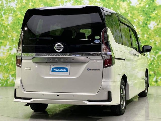 セレナ1.2 e-POWER ハイウェイスターV