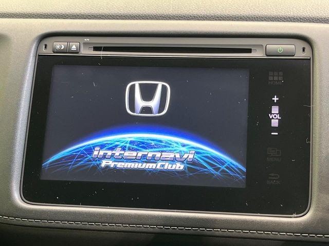 �y�����i�r�z�l�C�̏����i�r�𑕔����Ă���܂��B�i�r�̎g���₷���͂������A�I�[�f�B�I�@�\���[��!�L�����v�◷�s�͂������A�ʋ΂┃�����ȂǕ��i�̃h���C�u���y�����Ȃ�͂���