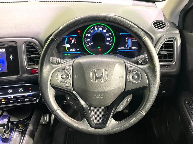 �y�����v�����X�e�A�����O�z�㎿�Ȋv���g�p���邱�ƂŁA��ɂ����������݂ƂĂ��^�]���₷���n���h���ł���