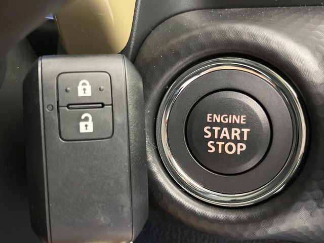 �y�L�[���X�X�^�[�g�V�X�e���z�J�o����|�P�b�g�ɓ��ꂽ�܂܂ł��h�A�̎{���E�������\�ȃX�}�[�g�L�[�𑕔��B�G���W���̃I���E�I�t�����J�M�����o���K�v����������Ƃ��Ă��֗��ł���