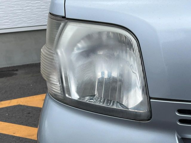 夜間や荒天時により良好な視界で安心な走行をご希望される方には【高輝度LEDヘッドライト】の取付がおすすめ!多くのお客様にご好評いただいております♪