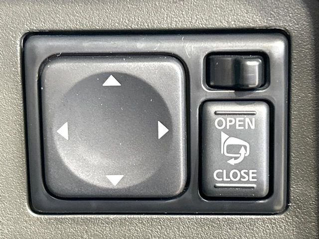 �y�d���i�[�~���[�z�T�C�h�~���[�͓d���i�[���ƂȂ��Ă���A�������ԏ�ł��L�Y�������X�N��}�����܂��B