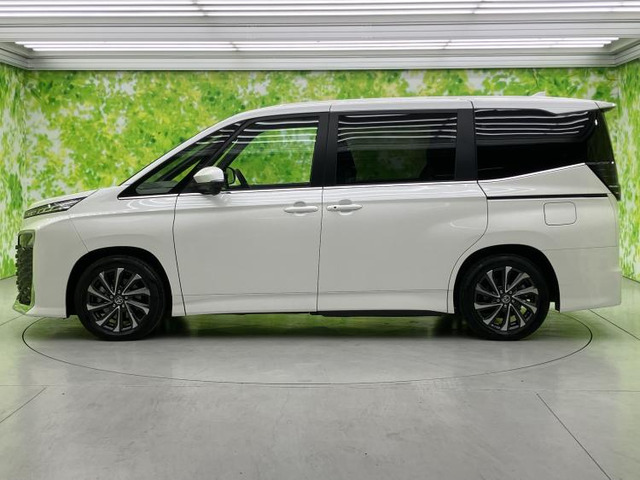 ヴォクシー1.8 ハイブリッド S-Z