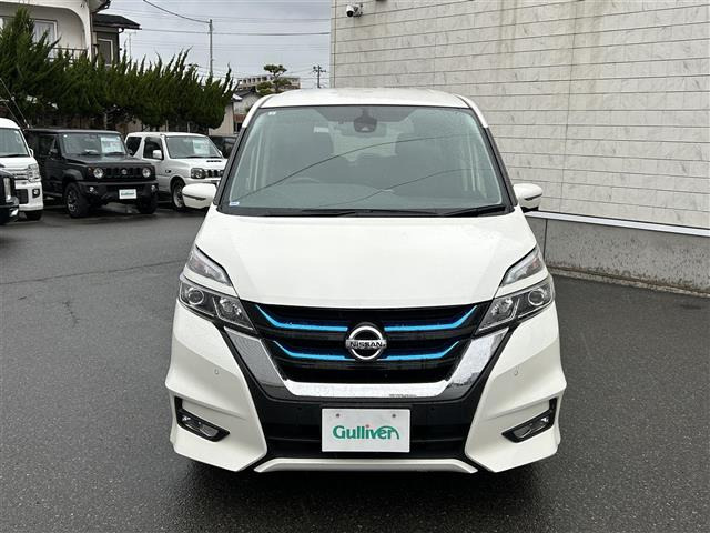 セレナ1.2 e-POWER ハイウェイスターV