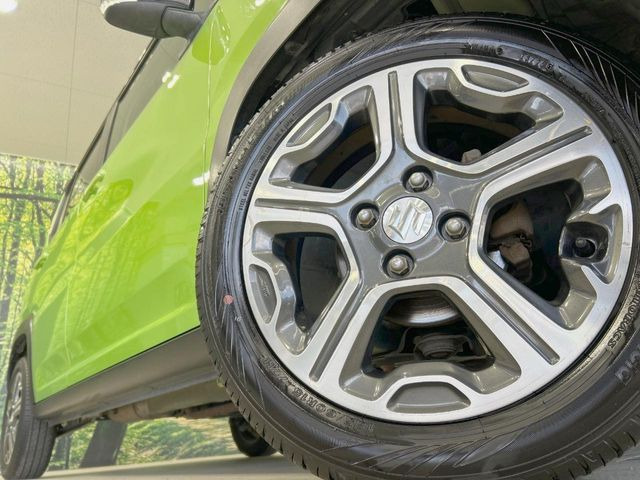 �y����15�C���`�A���~�z�C�[���z�O�ςɃ}�b�`���������A���~�z�C�[���𑕒����Ă���܂��B�e��ЊO�A���~�z�C�[����A�X�^�b�h���X�^�C�����戵�����Ă���܂��B���񂲑��k����������