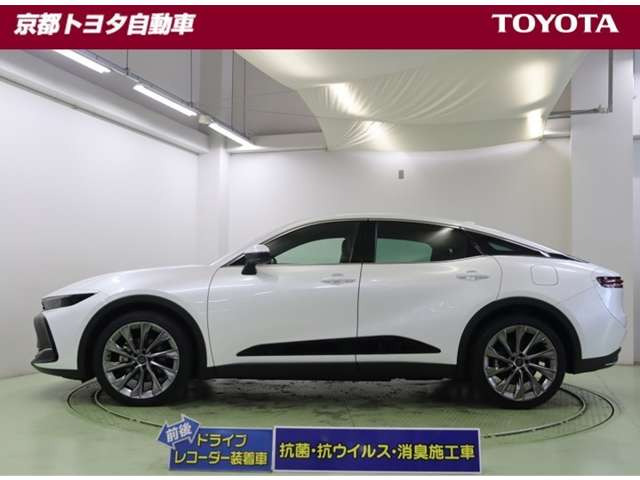 クラウンクロスオーバー2.5 G アドバンスト レザー パッケージ E-Four 4WD