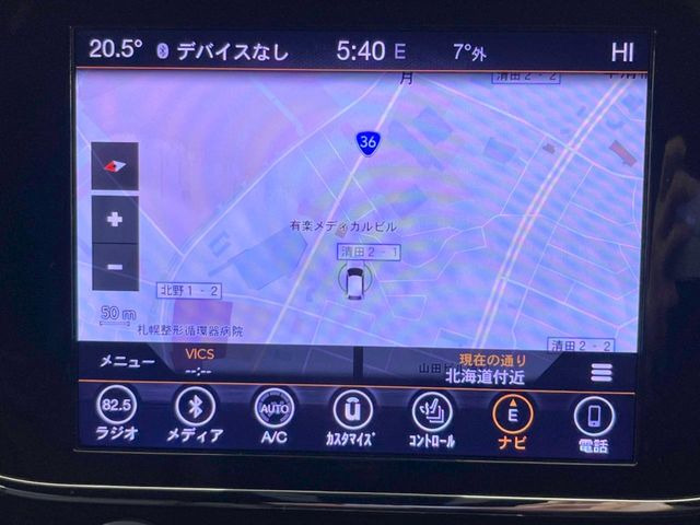 �������i�r:��̊��̂���i�r�́A����������ԓ������o���Ă���܂��B�I�[�f�B�I�@�\���[�����Ă���܂��̂ŁA�^�]�����y���߂܂���