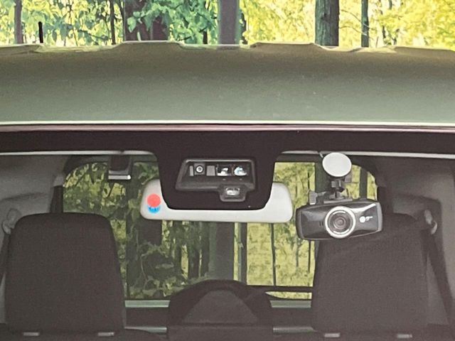 �y�X�Y�L �Z�[�t�e�B�T�|�[�g�z���s���ɑO���̎ԗ�����F�����A�Փ˂������Ȏ��͌x��ƃu���[�L�ŏՓˉ���Ɣ�Q�y�����A�V�X�g�B�����S�Ƀh���C�u�����y���݂��������܂��B