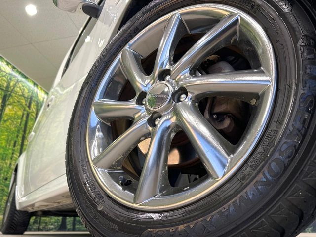 �yAYTECH16�C���`�A���~�z�C�[���z�O�ςɃ}�b�`���������A���~�z�C�[���𑕒����Ă���܂��B�e��ЊO�A���~�z�C�[����A�X�^�b�h���X�^�C�����戵�����Ă���܂��B���񂲑��k����������