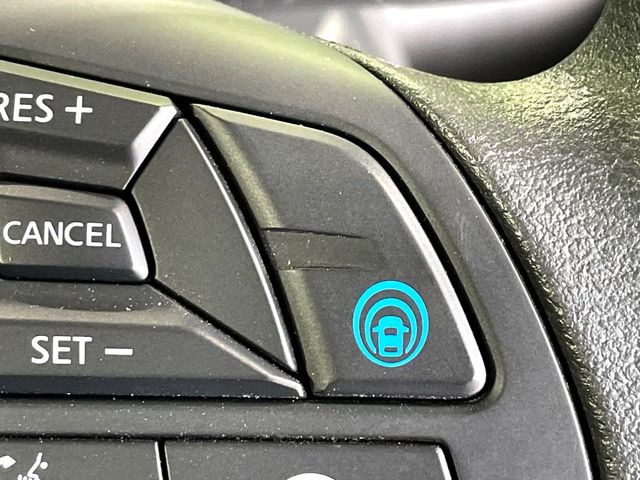 �y�v���p�C���b�g�z�������H�ł̒��������s���y��!!�a�؎��Ə��񑖍s�̃V�[���ŁA�A�N�Z���E�u���[�L�E�X�e�A�����O�������Ő��䂵�A�������^�]�̕��S���y�����Ă���܂���