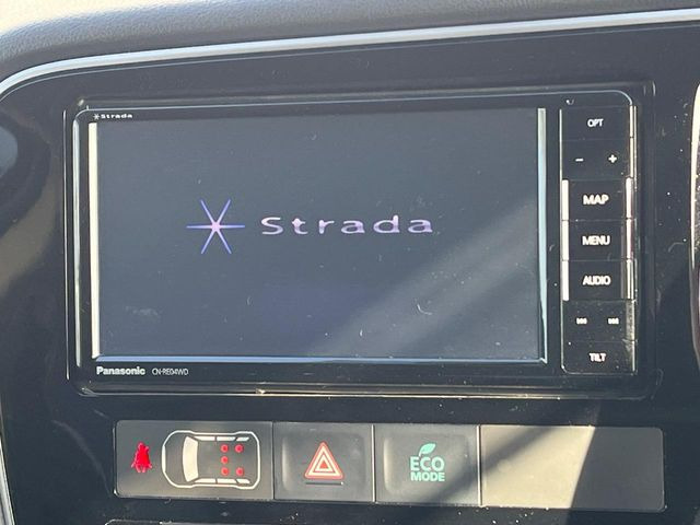 【ナビゲーション】使いやすいナビで目的地までしっかり案内してくれます。各種オーディオ再生機能も充実しており、お車の運転がさらに楽しくなります!!