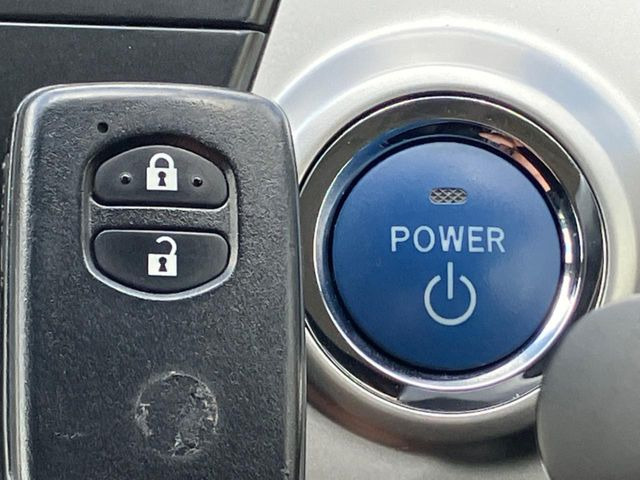 �y�X�}�[�g�L�[�z�J�o����|�P�b�g�ɓ��ꂽ�܂܂ł��h�A�̎{���E�������\�ȃX�}�[�g�L�[�𑕔��B�G���W���̃I���E�I�t�����J�M�����o���K�v����������Ƃ��Ă��֗��ł���