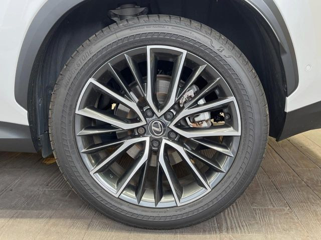 �y����20�C���`�A���~�z�C�[���z�O�ςɃ}�b�`���������A���~�z�C�[���𑕒����Ă���܂��B�e��ЊO�A���~�z�C�[����A�X�^�b�h���X�^�C�����戵�����Ă���܂��B���񂲑��k����������