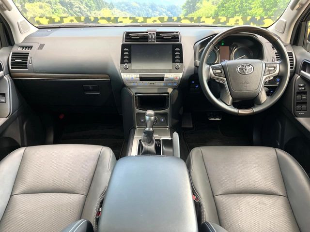 ランドクルーザープラド2.7 TX Lパッケージ マットブラック エディション 4WD