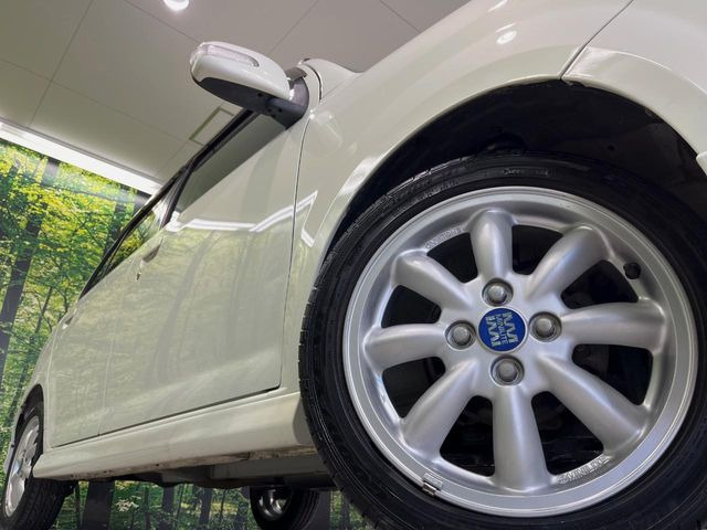 �y15�C���`�A���~�z�C�[���z�O�ςɃ}�b�`�����A���~�z�C�[���𑕒����Ă���܂��B�e��A���~�z�C�[����A�X�^�b�h���X�^�C�����戵�����Ă���܂��B���񂲑��k����������