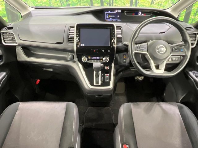 セレナ2.0 ハイウェイスター VセレクションII