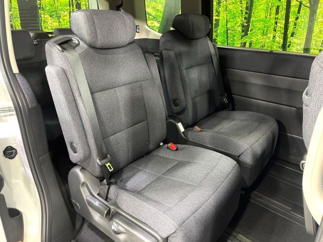 ���ڒ����̓E�H�[�N�X���[�ƂȂ��Ă���܂��B���ڂƎO��ڂ̈ړ�����~�肪�Ƃ��Ă��y�ɂȂ�̂ŁA���~��̍ۂ��X�g���X�������邱�Ƃ͂���܂����