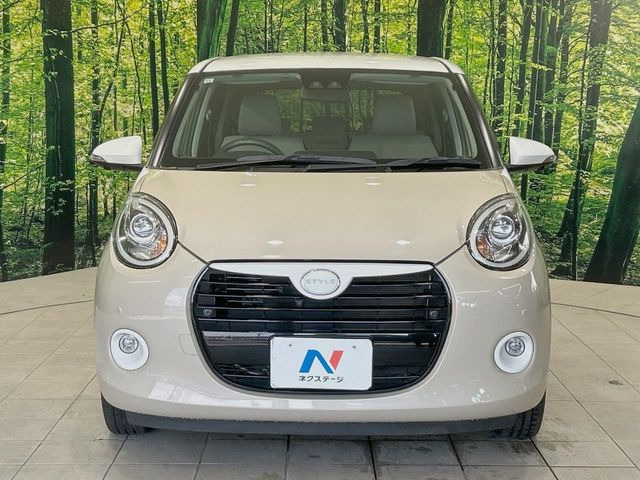 弊社では、全車『修復歴なし』のお車のみ取り扱っております。専任バイヤーによる厳選した仕入れの後、入庫後の車両チェックを行い、ネクステージが認定した高品質な中古車をご提供しております。