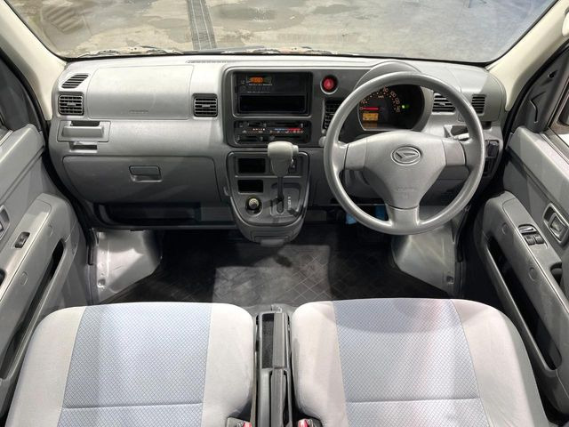 �O���[�v���݌ɐ���30,000��!!�S���̌n��X���烁�[�J�[�E�Ԏ��킸���Љ�o����̂ŁA���Ȃ��Ƀs�b�^���̂��Ԃ�������͂��ł���܂��͂��₢���킹��������