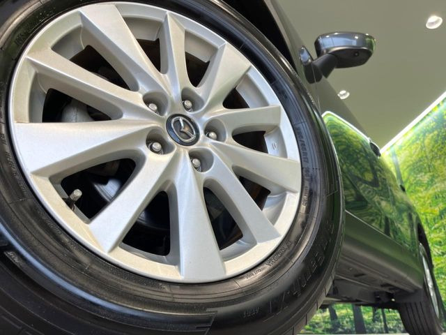 �y����17�C���`�A���~�z�C�[���z�O�ςɃ}�b�`���������A���~�z�C�[���𑕒����Ă���܂��B�e��ЊO�A���~�z�C�[����A�X�^�b�h���X�^�C�����戵�����Ă���܂��B���񂲑��k����������