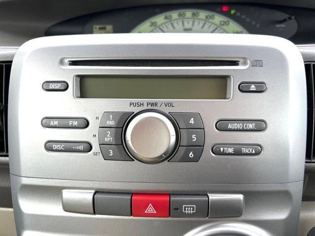 お好きな音楽を車内でお楽しみいただけます♪スピーカー交換・ウーハー追加などの音質向上や、最新ナビ・後席モニター等の取り付けも是非ご相談ください!