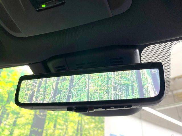 �y�f�W�^���C���i�[�~���[�z��Ȃ̑傫�ȉו��⓯��҂Ō�����m�F���Â炢���ł����S!�J�������B�e�����ԗ�����̉f�������[���~���[���ɕ\���B�N���A�Ȏ��E�ŏ󋵂̊m�F���\�ł�!