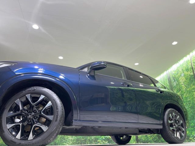 �y�����A���~�z�C�[���z�O�ςɃ}�b�`���������A���~�z�C�[���𑕒����Ă���܂��B�e��ЊO�A���~�z�C�[����A�X�^�b�h���X�^�C�����戵�����Ă���܂��B���񂲑��k����������