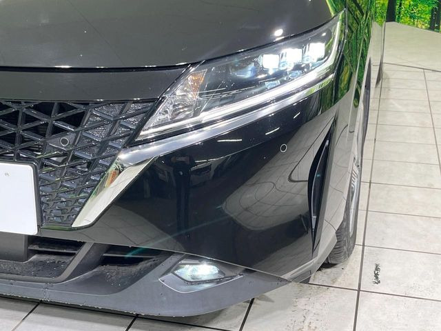 �yLED�w�b�h���C�g�z���V����ԑ��s�����ǍD�Ȏ��E���m�ۂ����S���ĉ^�]�ł��鍂�P�xLED�w�b�h���C�g�𑕔�!�_�����x�������A����d�͂��}�����Ă��܂��B