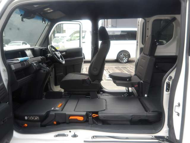 �������s���[���X�ɂȂ��Ă��邽�߁A�ו��̎�ނ�V�`���G�[�V�����ɍ��킹�āA�ו��̏o�����ꂪ�֗������S��