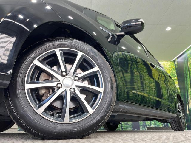 �y14�C���`�A���~�z�C�[���z�O�ςɃ}�b�`�����A���~�z�C�[���𑕒����Ă���܂��B�e��A���~�z�C�[����A�X�^�b�h���X�^�C�����戵�����Ă���܂��B���񂲑��k����������