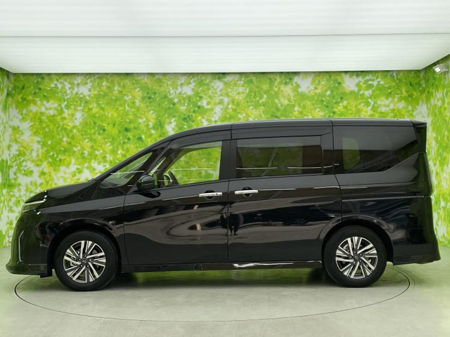 セレナ1.4 e-POWER ハイウェイスターV