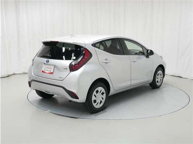 アクア1.5 G E-Four 4WD