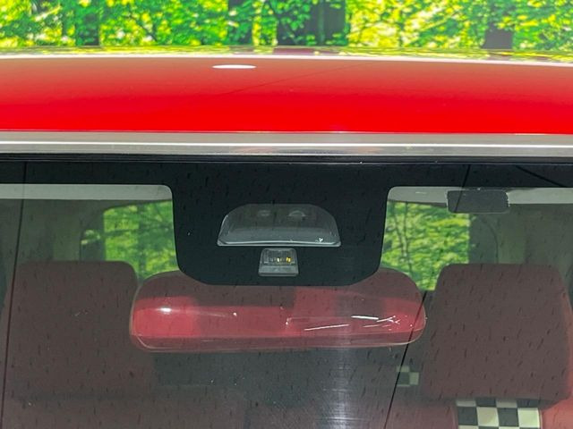 �y�V�e�B�u���[�L�A�N�e�B�u�V�X�e���z�ᑬ���s���ɑO���̎ԗ�����F�����A�Փ˂������Ȏ��͌x��ƃu���[�L�ŏՓˉ���Ɣ�Q�y�����A�V�X�g�B�����S�Ƀh���C�u�����y���݂��������܂��B