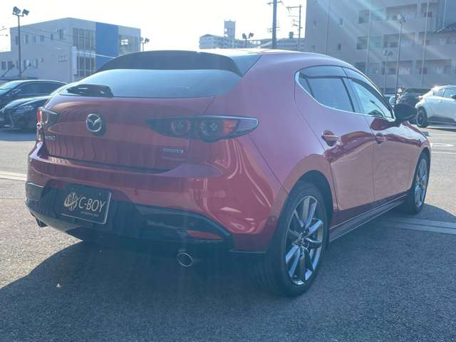 �X���[�N���X����X�̎ԗ��͍Œ�2�N�̈��S�ۏ؂��ʓr�L���ł��t���ł��܂�!�ڍׂ͓��X�X�^�b�t�܂ł��C�y�ɂ��₢���킹�������B