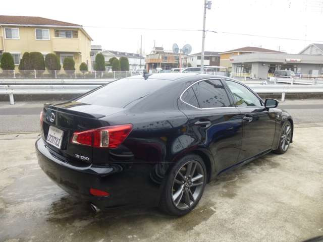 車名レクサスIS250 仕様Fスポーツ 色 黒      スピンドルドレスアップ車です。