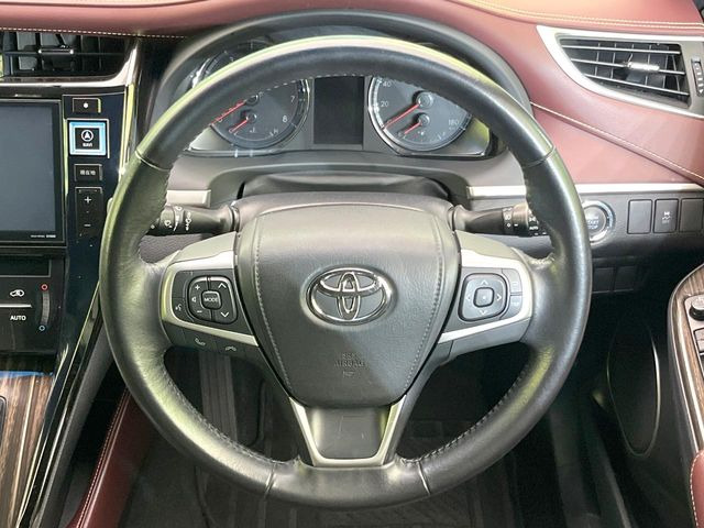 �y�����v�����X�e�A�����O�z�㎿�Ȋv���g�p���邱�ƂŁA��ɂ����������݂ƂĂ��^�]���₷���n���h���ł���