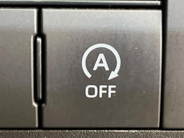 �y�A�C�h�����O�X�g�b�v�z�ԐM����a�؂Œ�Ԃ����ۂɃG���W�����~���A���ʂȔR���̏����}���܂��B�R��������ی�ɂȂ���@�\��G���W���̓u���[�L�𗣂��΍Ďn�����܂��B