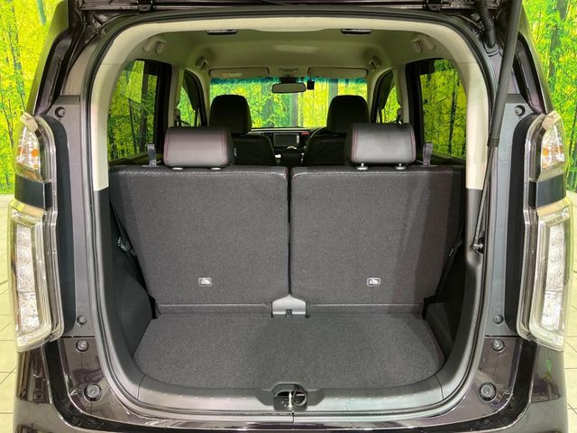 ���i�̂���������ʋ΁A���}���ɏ\���ȉ׎��X�y�[�X���m�ۂ��Ă���܂��B�Z�J���h�V�[�g��|���ƁA�傫�ȉו��̐ύڂ��\�ł���