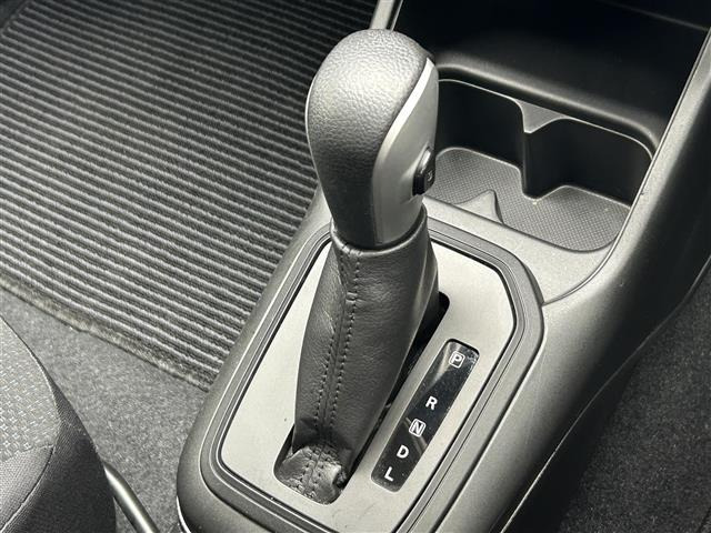 イグニス1.2 ハイブリッド(HYBRID)  MG 4WD