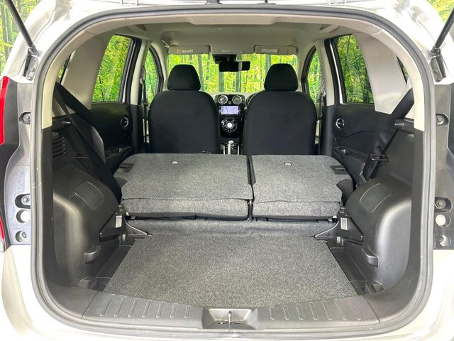 ���i�̂���������ʋ΁A���}���ɏ\���ȉ׎��X�y�[�X���m�ۂ��Ă���܂��B�Z�J���h�V�[�g��|���ƁA�傫�ȉו��̐ύڂ��\�ł���