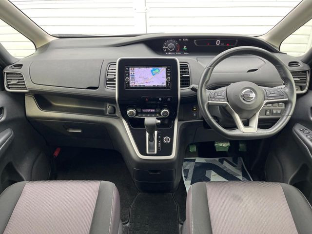 セレナ2.0 ハイウェイスター Vセレクション