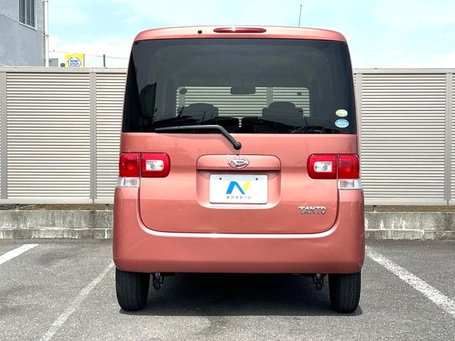 安心の最長10年・走行無制限保証(有償)をご用意。保証内容も充実はもちろん、無料点検&オイル交換や、年中無休の全国・24時間ロードサービスも付帯されておりますのでご安心下さい。