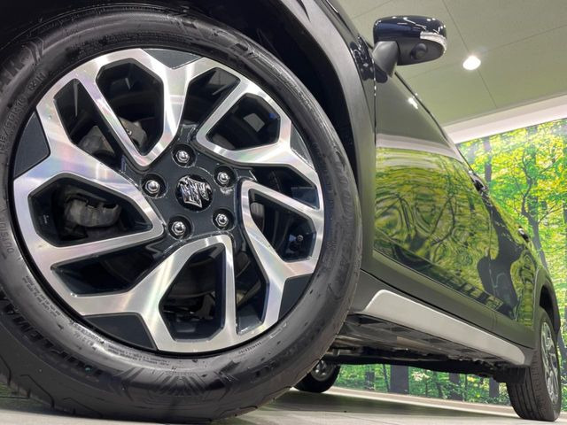 �y����16�C���`�A���~�z�C�[���z�O�ςɃ}�b�`���������A���~�z�C�[���𑕒����Ă���܂��B�e��ЊO�A���~�z�C�[����A�X�^�b�h���X�^�C�����戵�����Ă���܂��B���񂲑��k����������