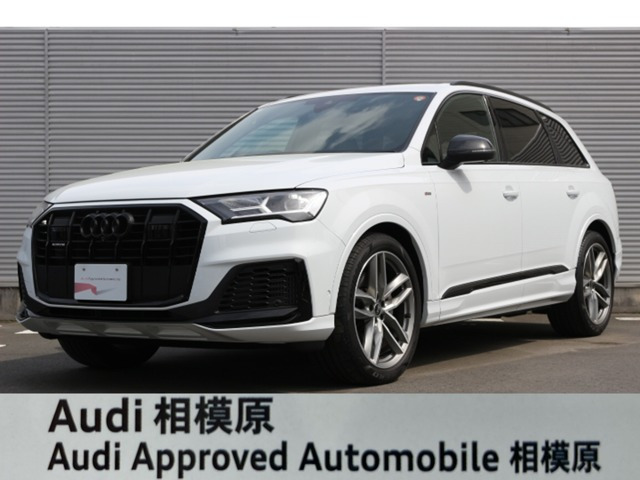 Q755 TFSI クワトロ Sライン 4WD