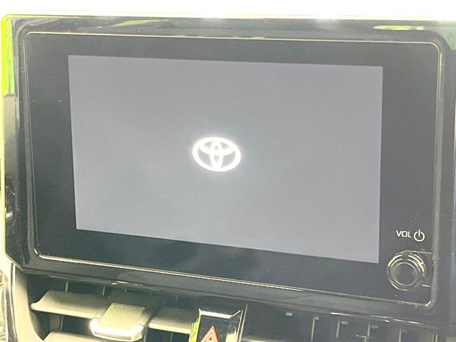 【ディスプレイオーディオ】お手持ちのスマートフォンとの連携で、ナビや音楽再生など各種アプリを使用可能。スマホに近い感覚でお使いいただけます♪