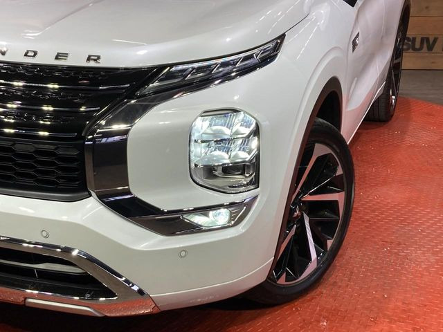 �y�����A���~�z�C�[���z�O�ςɃ}�b�`���������A���~�z�C�[���𑕒����Ă���܂��B�e��ЊO�A���~�z�C�[����A�X�^�b�h���X�^�C�����戵�����Ă���܂��B���񂲑��k����������